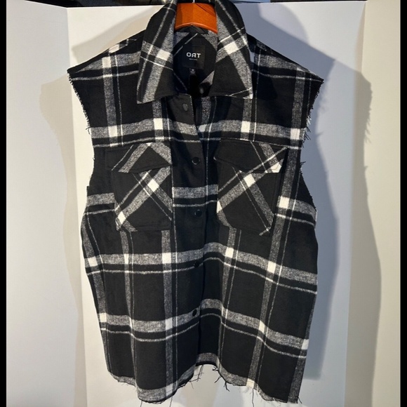 OAT New York Hunter Plaid Wool Blend Vest w/Frayed Edges Black, White Size M - Picture 5 of 14